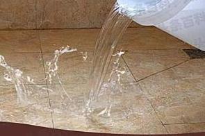 鄂城漏水维修 免砸砖防水材料该如何施工